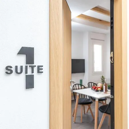 Naxos Downtown & Apartament *